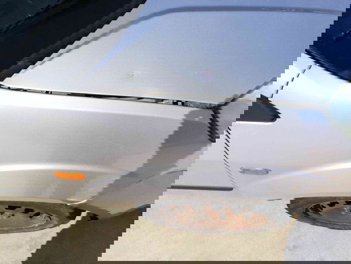 Aripa dreapta fata OEM Ford Fiesta 5 [Fabr 2001-2010] 1.3