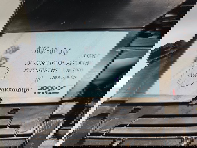 Grila aerisire centrala Volkswagen Passat CC (358) Facelift [Fabr 2012-2016] 3AC819728A