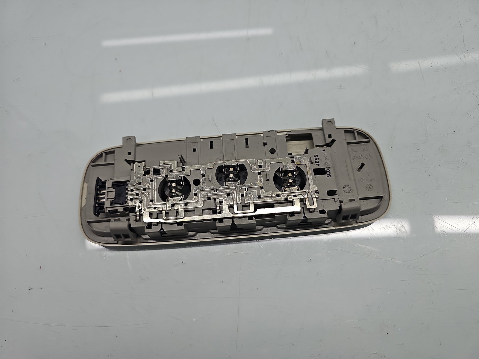 Plafoniera spate Volkswagen Passat CC (358) Facelift [Fabr 2012-2016] 3C0947291E - imagine 3