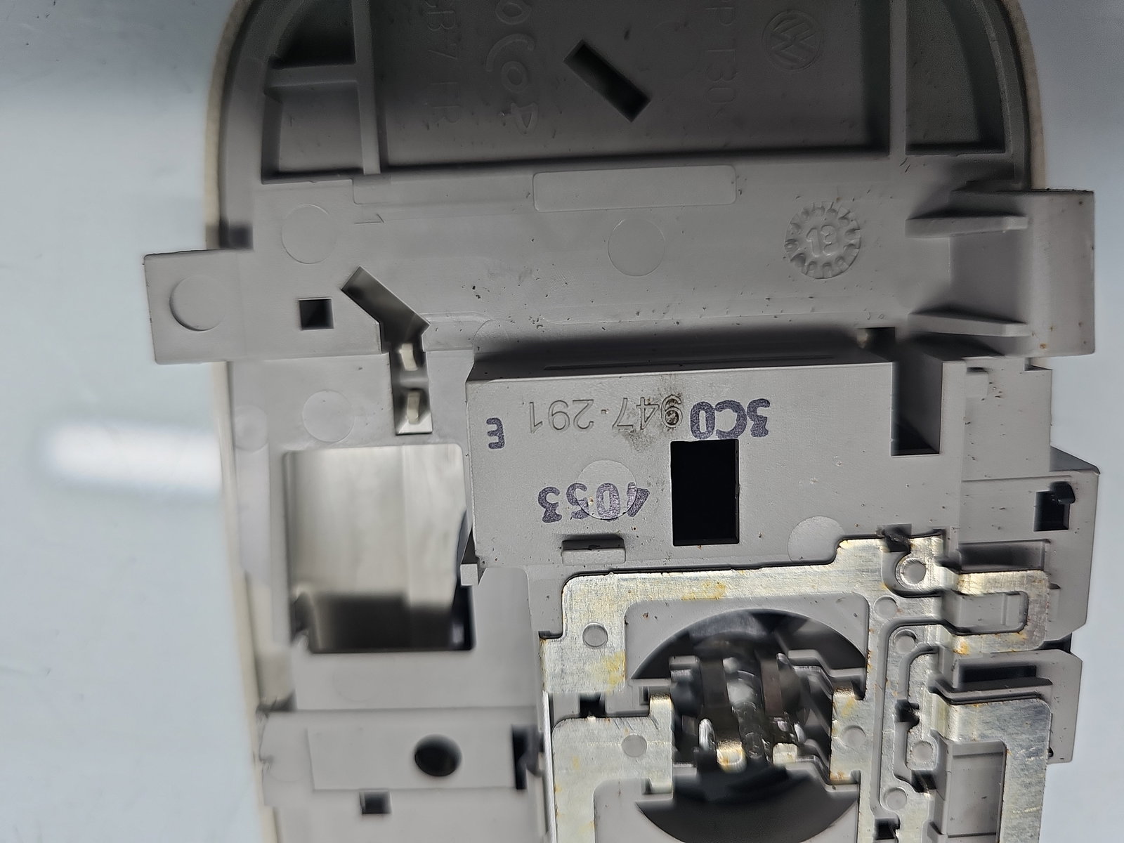 Plafoniera spate Volkswagen Passat CC (358) Facelift [Fabr 2012-2016] 3C0947291E - imagine 4