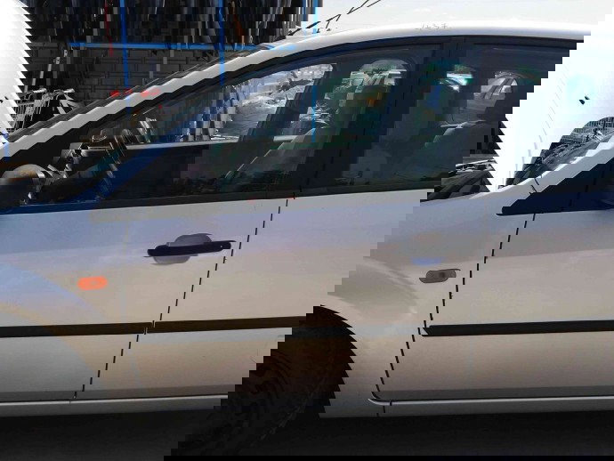 Usa stanga fata OEM Ford Fiesta 5 [Fabr 2001-2010] 1.3