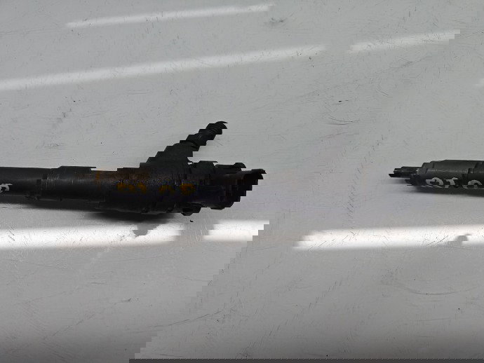 Injector Renault Clio 4 [Fabr 2012-prezent] H8201453073