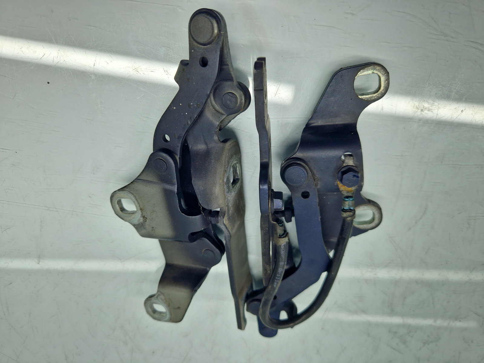 Set balamale capota Bmw 3 (E91) [Fabr 2005-2011] Break Facelift, Pachet M 7115263,7115264 - imagine 1