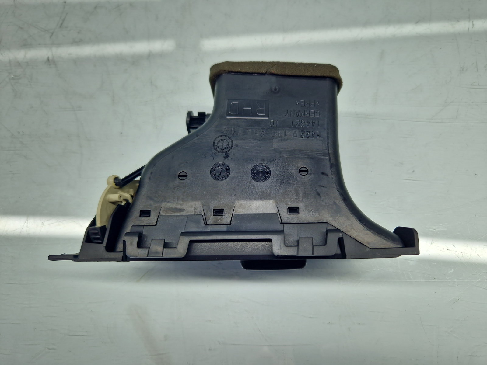 Grila aerisire dreapta Bmw 3 (E91) [Fabr 2005-2011] 9130466903 - imagine 2