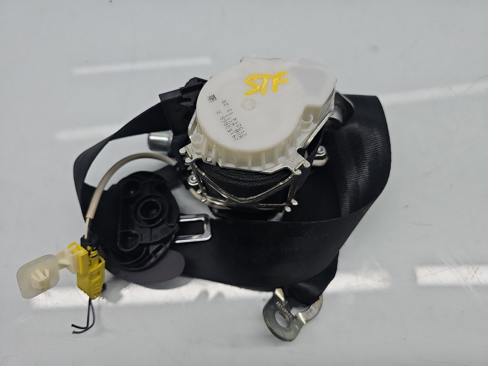 Centura stanga fata Volkswagen Passat CC (358) Facelift [Fabr 2012-2016] 3C1857705Q - imagine 1