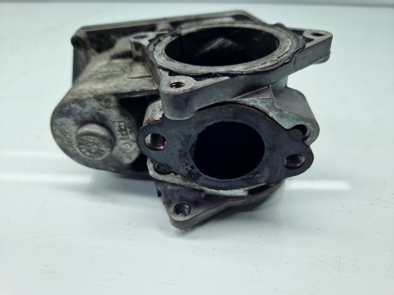 Supapa EGR Volkswagen Passat B6 (3C2) [Fabr 2005-2010] 03L131501K 2.0 TDI CBBB 125KW / 170CP - imagine 3