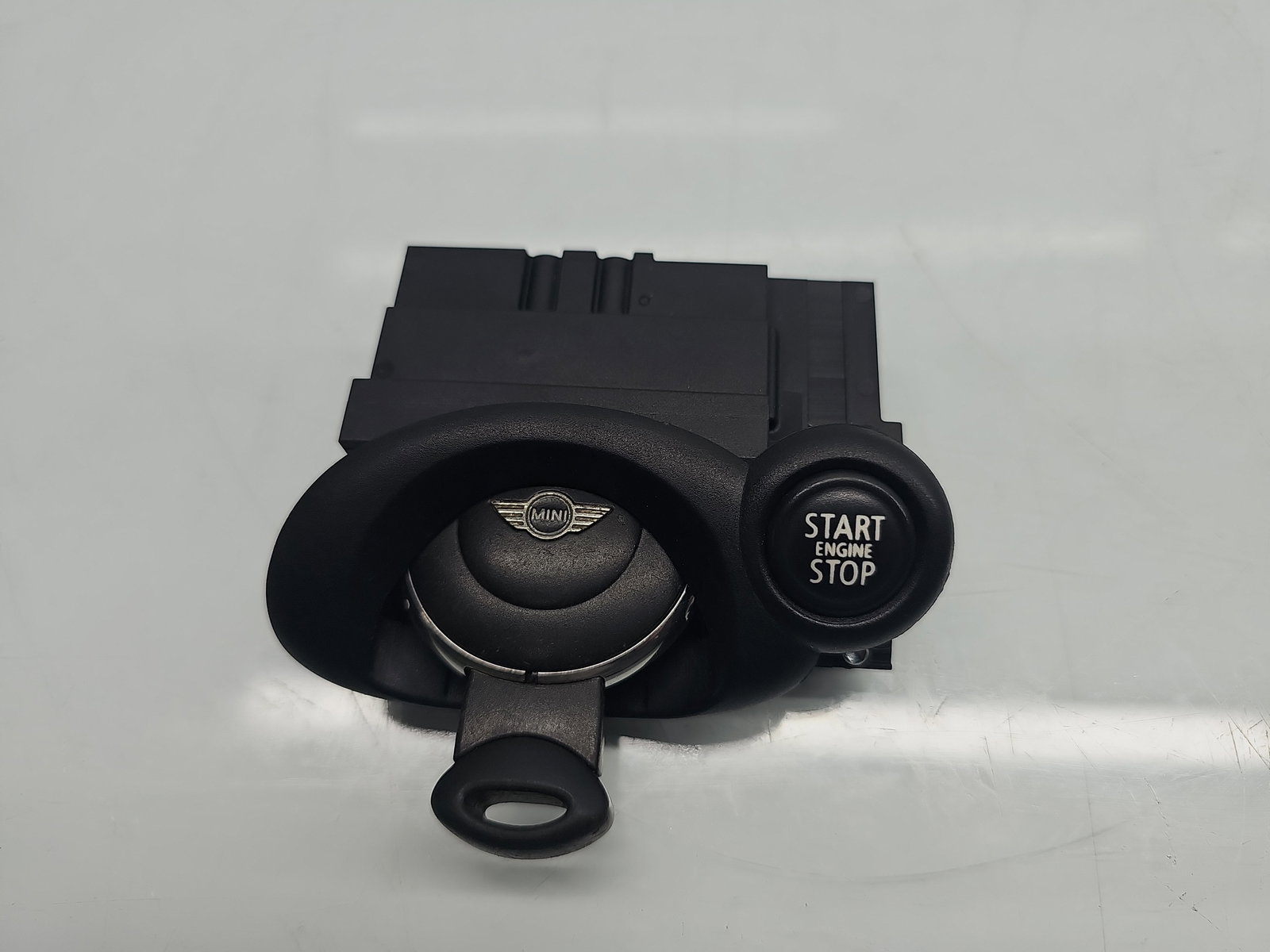 Contact cu cheie MINI Countryman (R60) [Fabr 2010-2016] 9231739 1.6 N47C 82KW / 112CP - imagine 1