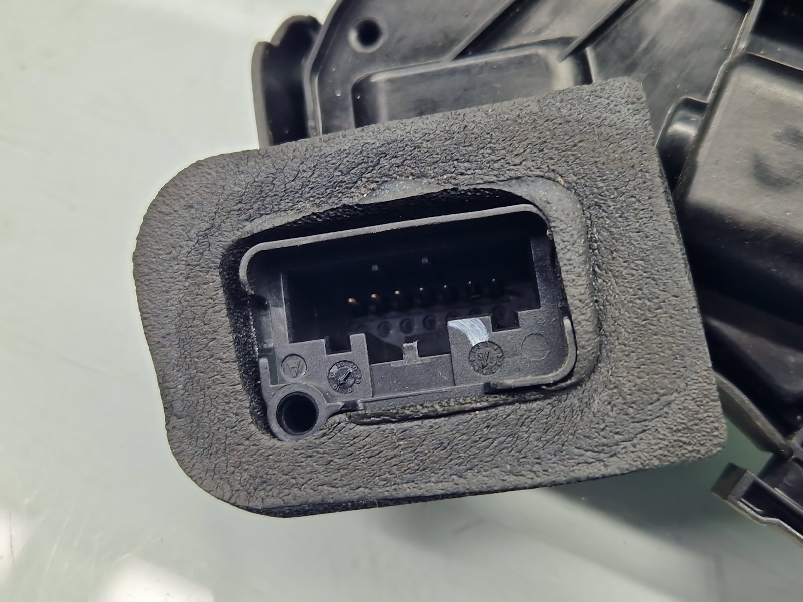 Broasca usa dreapta spate Volkswagen Passat B8 (3G2) [Fabr 2015-prezent] 5E0839016 - imagine 4