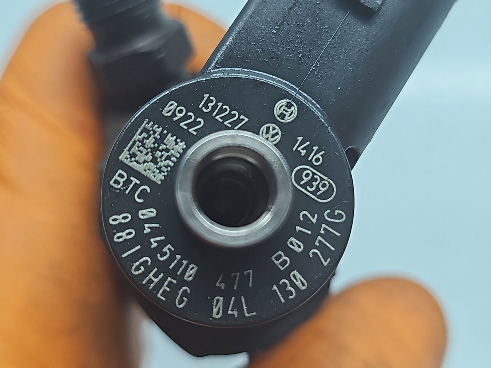 Injector Skoda Octavia 3 (5E3) [Fabr 2012-2020] 04L130277G, 0445110477 1.6 TDI CLHA 77KW / 105CP - imagine 2