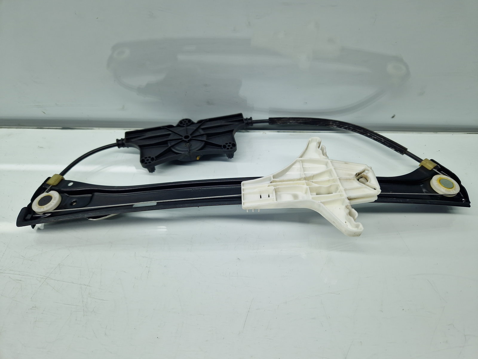 Macara electrica geam dreapta spate Volkswagen Passat B8 (3G2) [Fabr 2015-prezent] 3G5839462A - imagine 2