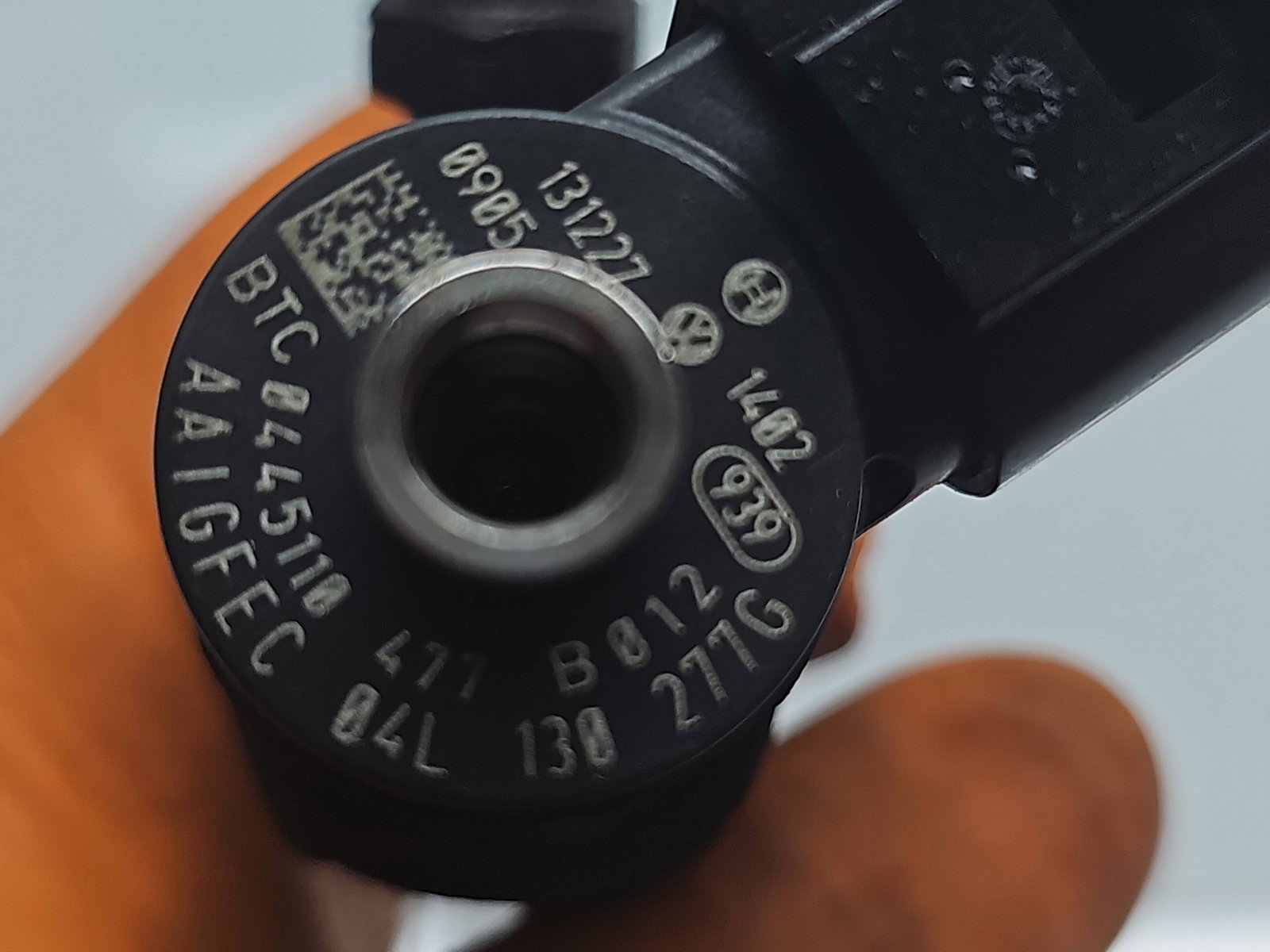 Injector AUDI A3 Sportback (8VS, 8VM) [Fabr 2013-prezent] 04L130277G, 0445110477 1.6 TDI CLHA 77KW / 105CP - imagine 2