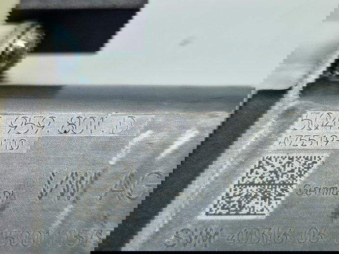 Motoras geam dreapta spate Volkswagen Passat B8 (3G2) [Fabr 2015-prezent] 5Q4959801D