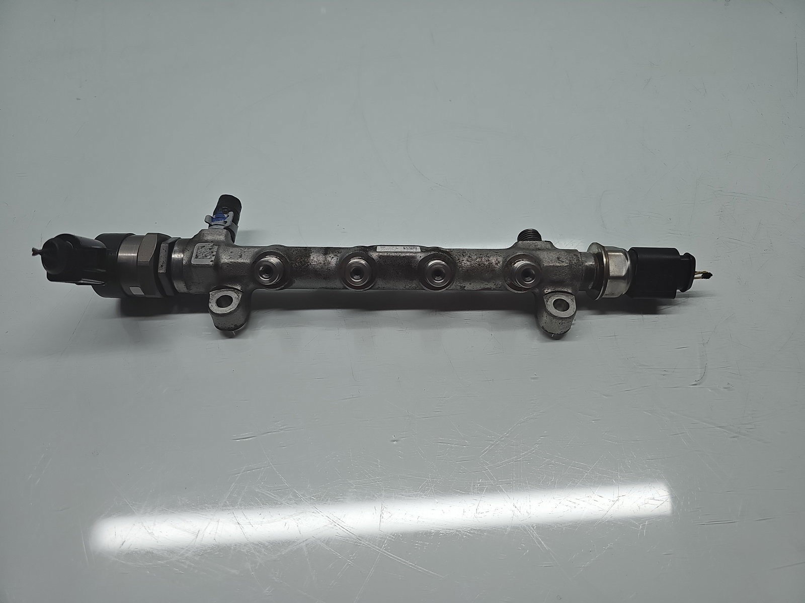 Rampa injectoare Skoda Octavia 3 (5E3) [Fabr 2012-2020] 04L089B 1.6 TDI CLHA 77KW / 105CP - imagine 1