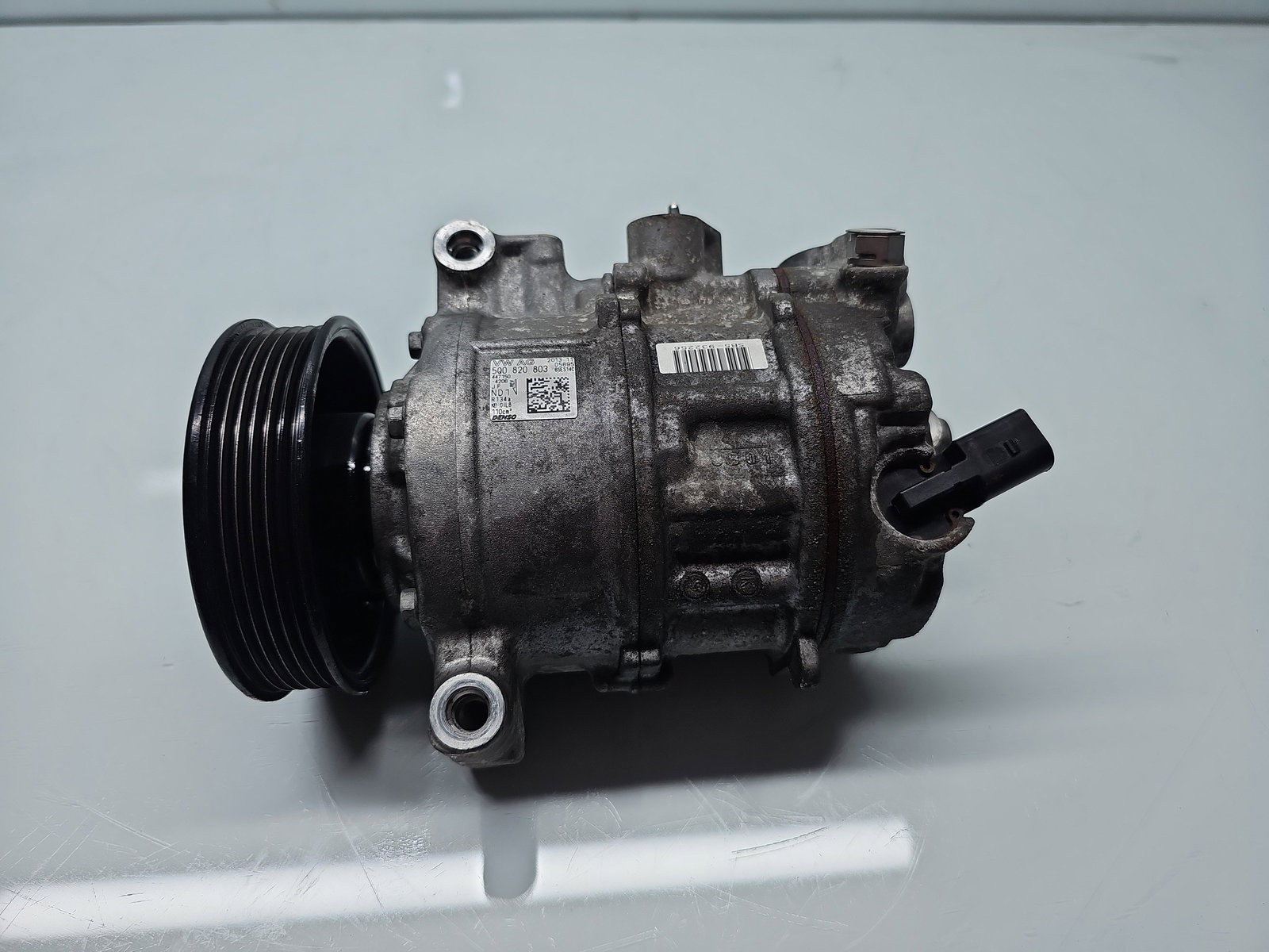 Compresor clima AUDI A3 Sportback (8VS, 8VM) [Fabr 2013-prezent] 5Q0820803 1.6 TDI CLHA 77KW / 105CP - imagine 1