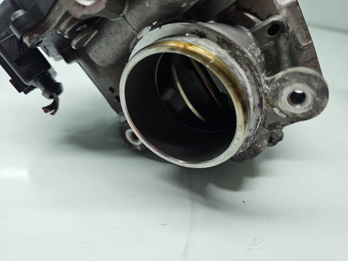 Clapeta acceleratie AUDI A4 (8W2, B9) [Fabr 2015-prezent] 04L128063P 1.6 TDI CLHA 77KW / 105CP