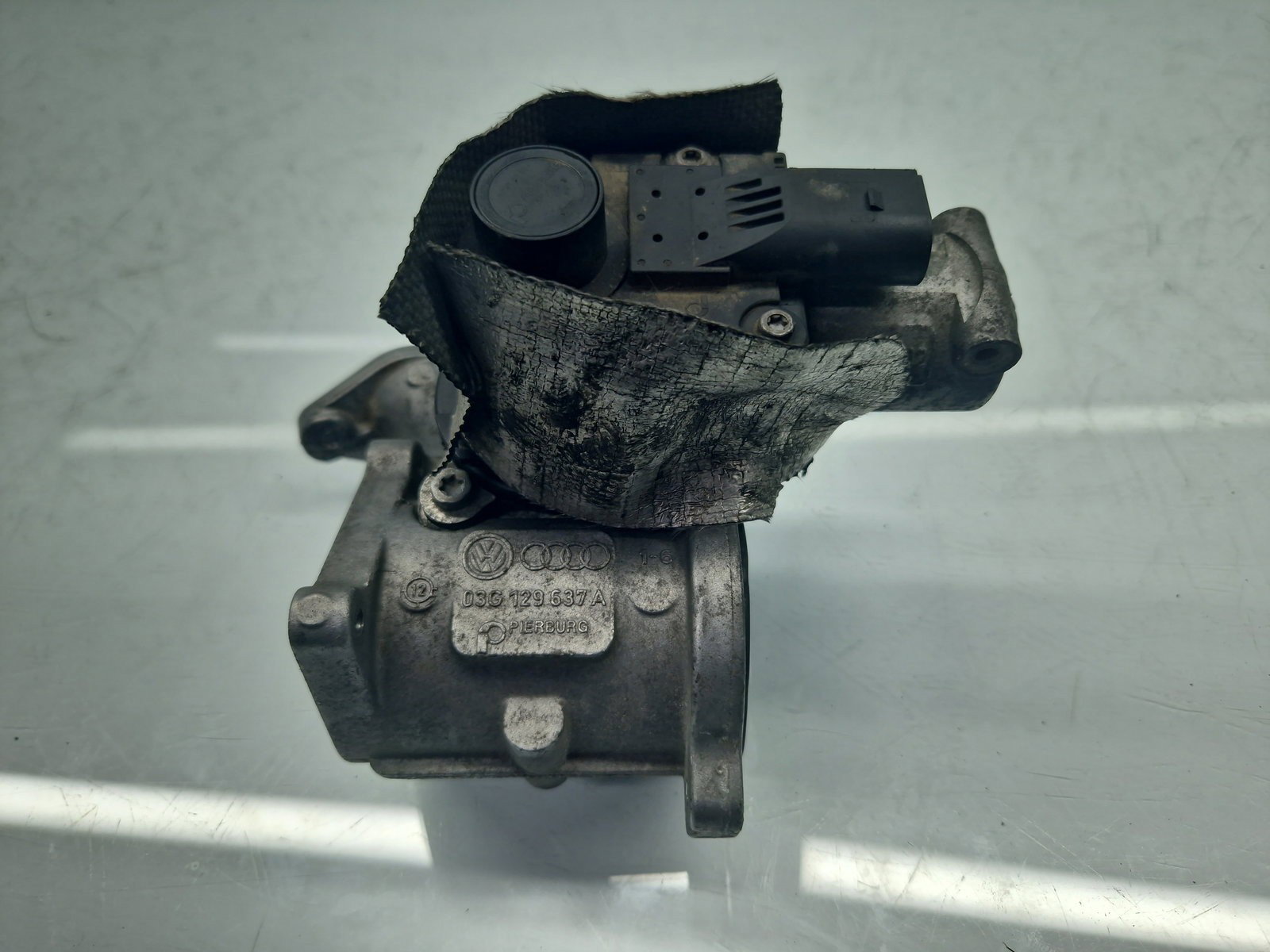 Supapa EGR Volkswagen Jetta 3 (1K2) [Fabr 2005-2010] 03G129637A - imagine 1