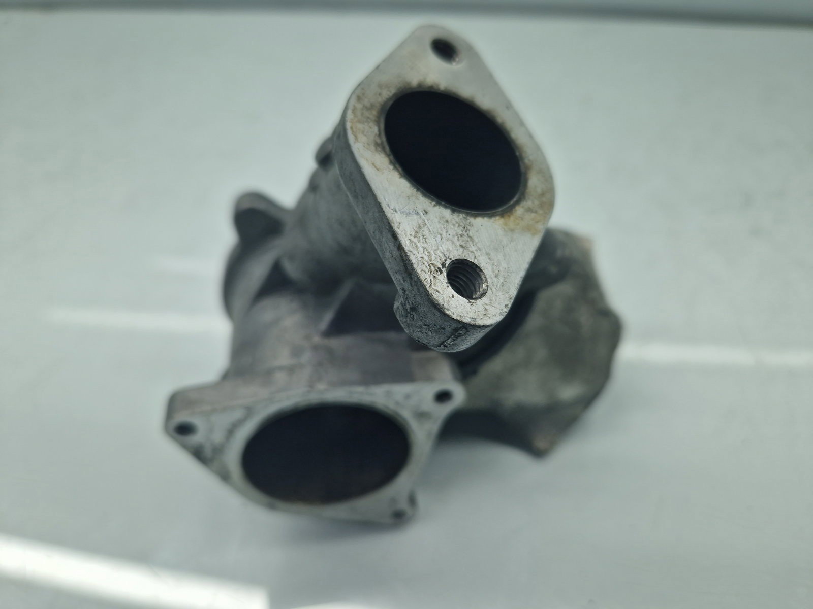 Supapa EGR Volkswagen Jetta 3 (1K2) [Fabr 2005-2010] 03G129637A - imagine 4