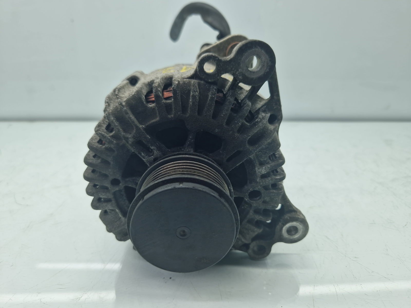 Alternator Volkswagen Passat B6 (3C2) [Fabr 2005-2010] 06F903023C - imagine 1
