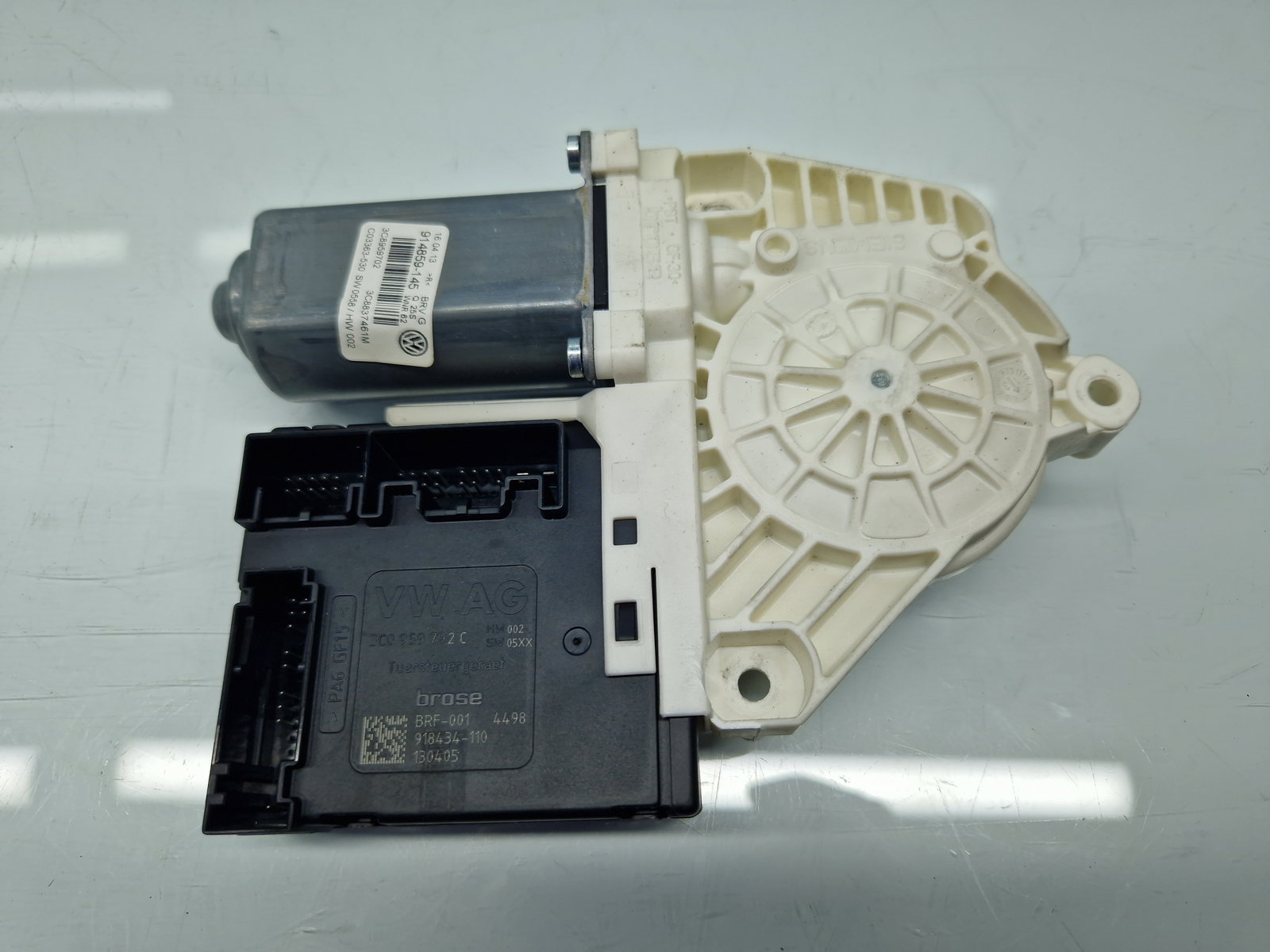 Motoras geam stanga fata Volkswagen Passat CC (358) [Fabr 2012-2016] Coupe 3C0959792C - imagine 3