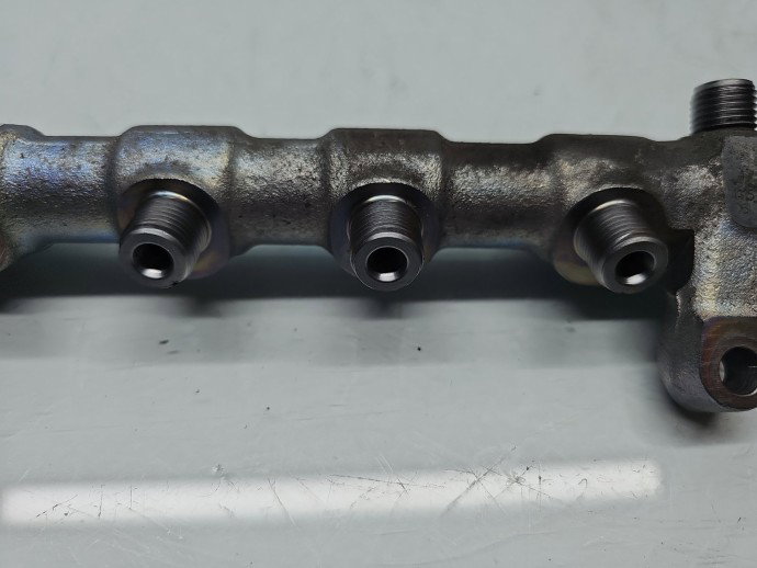 Rampa injectoare Skoda Octavia 2 (1Z3) [Fabr 2004-2013] 03L130089P 2.0 TDI CFFB 103KW / 140CP