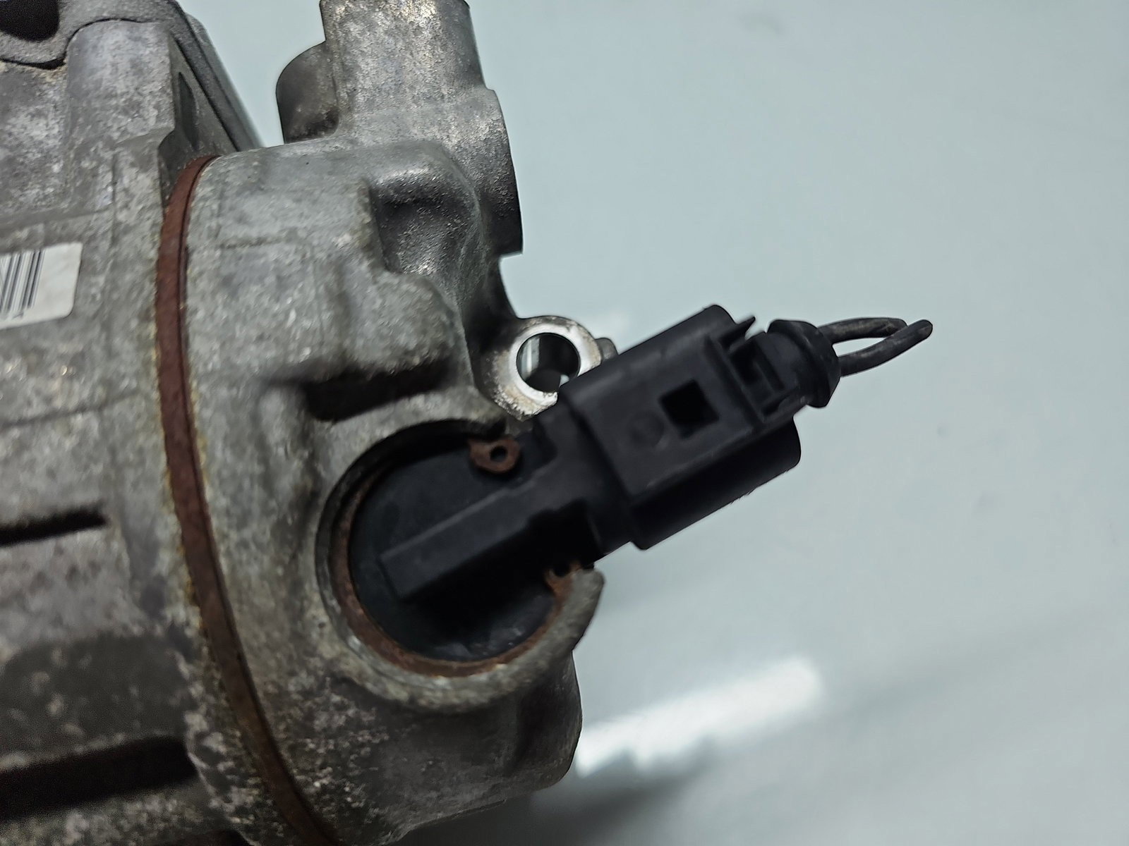 Compresor clima Volkswagen Golf 6 (5K1) [Fabr 2009-2013] 5N0820803F 2.0 TDI CFFB 103KW / 140CP - imagine 6