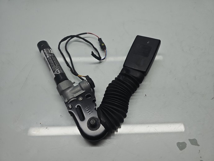 Capsa centura dreapta fata Bmw 5 (F10) [Fabr 2011-2016] 606768500B
