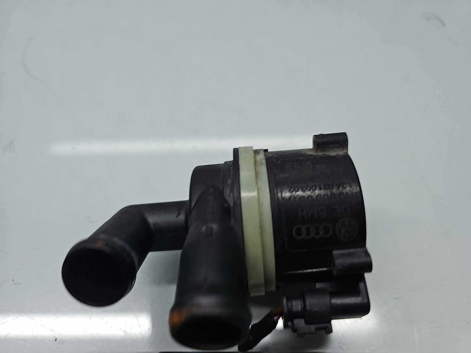 Pompa recirculare apa Volkswagen Passat B7 (362) [Fabr 2010-2014] 5N0965561A 2.0 TDI CFFB 103KW / 140CP - imagine 4