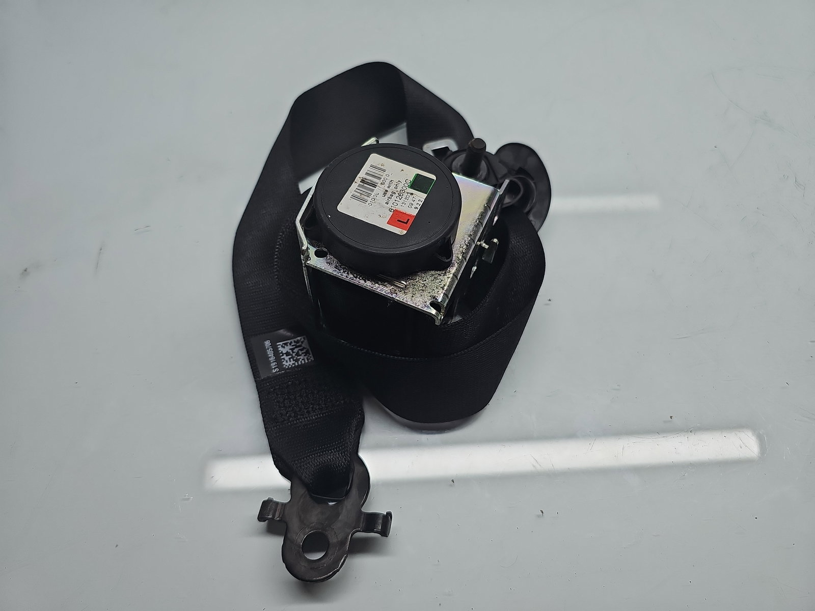 Centura stanga fata Bmw 5 (F10) [Fabr 2011-2016] 610126300C - imagine 1