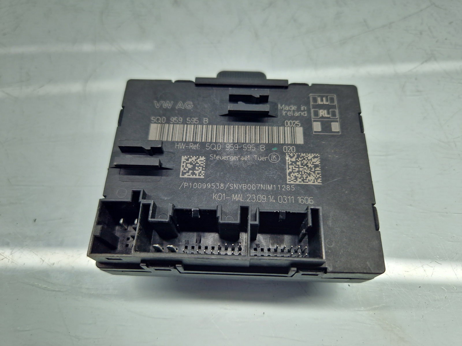 Modul confort Volkswagen Passat B8 (3G2) [Fabr 2015-prezent] 5Q0959595B - imagine 4