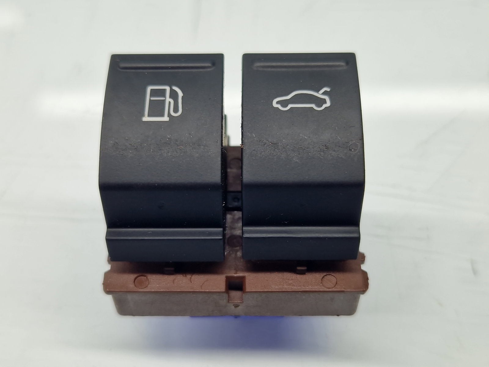 Buton deschidere haion Volkswagen Passat CC (357) [Fabr 2008-2012] 3C0959903B - imagine 1