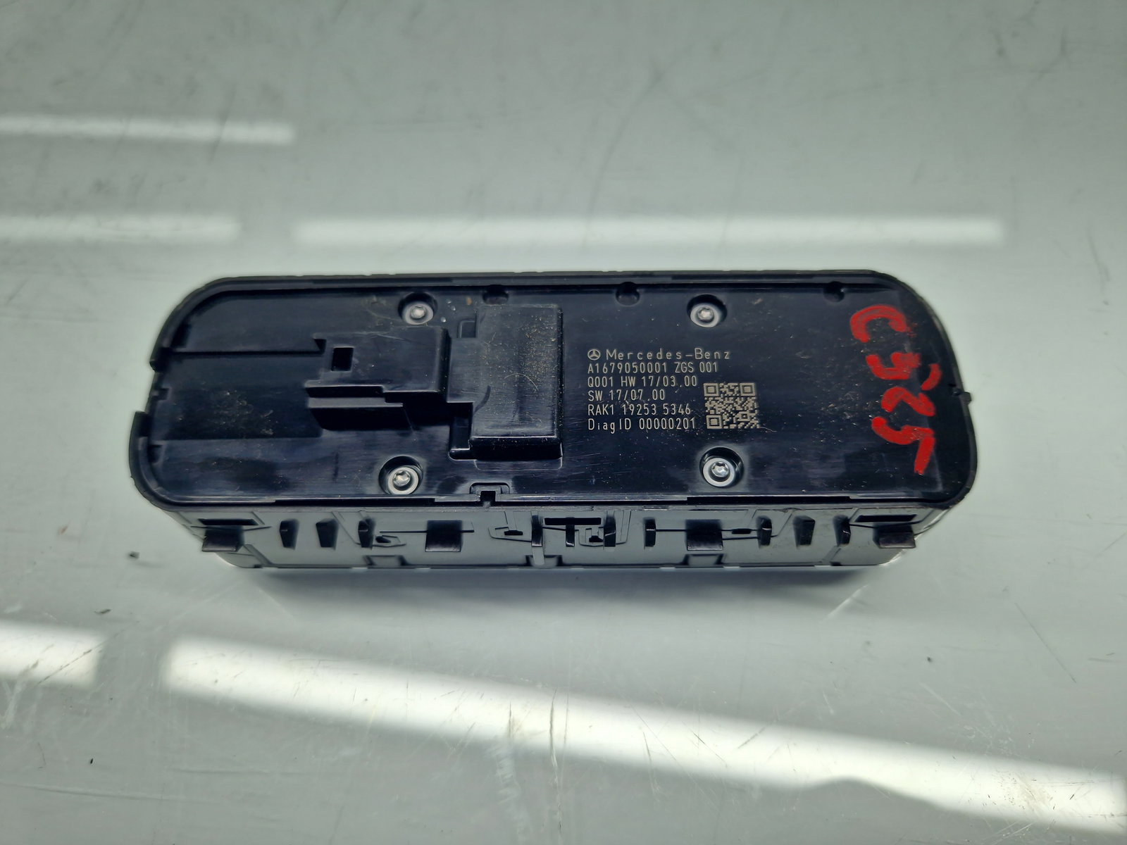 Butoane comanda geamuri sofer Mercedes Clasa A (W177) [Fabr 2019-2024] A1679050001 - imagine 2