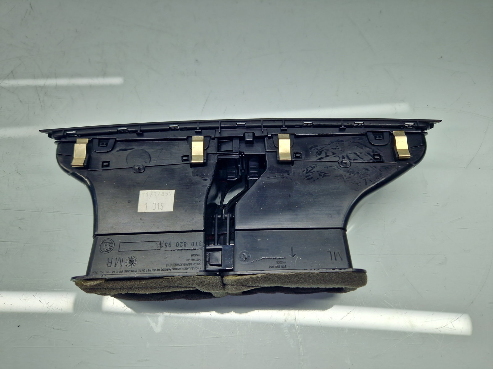 Grila aerisire centrala Skoda Superb II (3T5) [Fabr 2009-2015] 3T0820951A - imagine 2