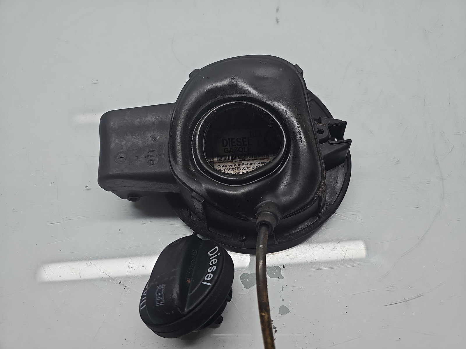 Capac rezervor Volkswagen Passat CC (357) [Fabr 2008-2012] LC8Y - imagine 3