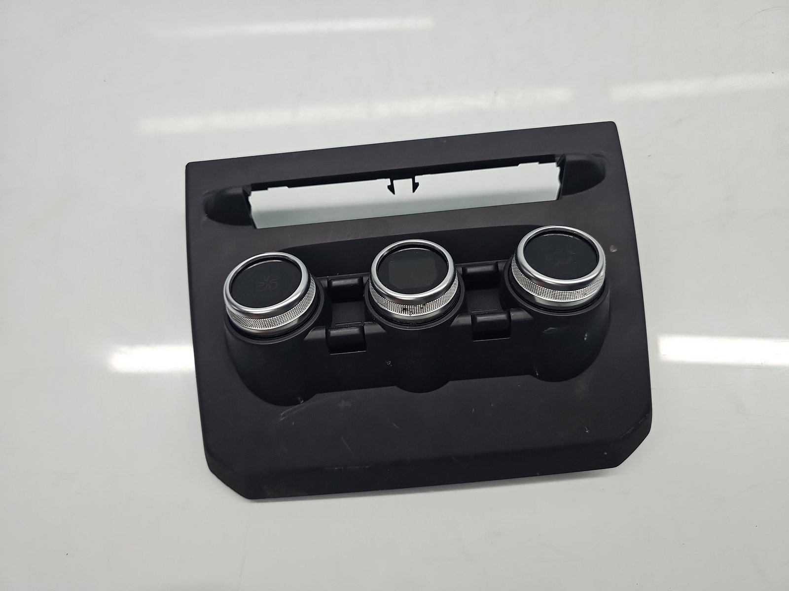 Panou comanda clima Dacia Duster 2 [Fabr 2017-2023] 275105451R - imagine 3