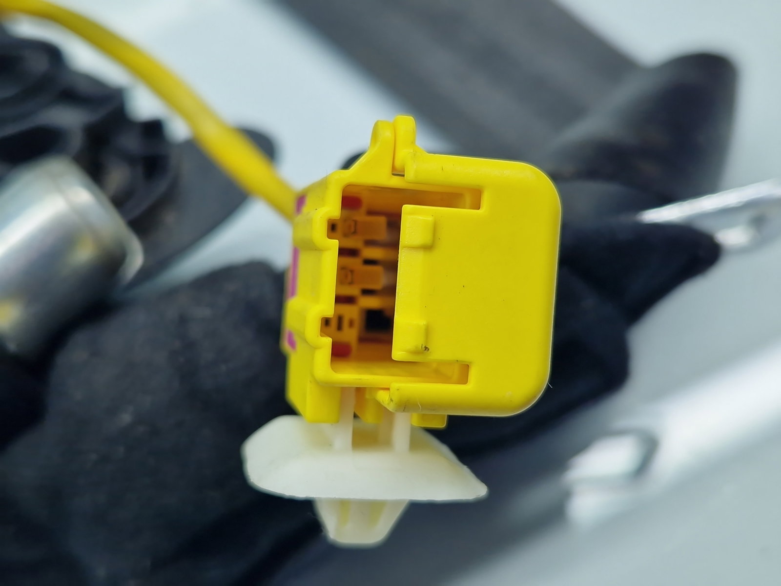 Centura dreapta fata Volkswagen Tiguan (5N) [Fabr 2007-2016] 5N2857706A - imagine 4