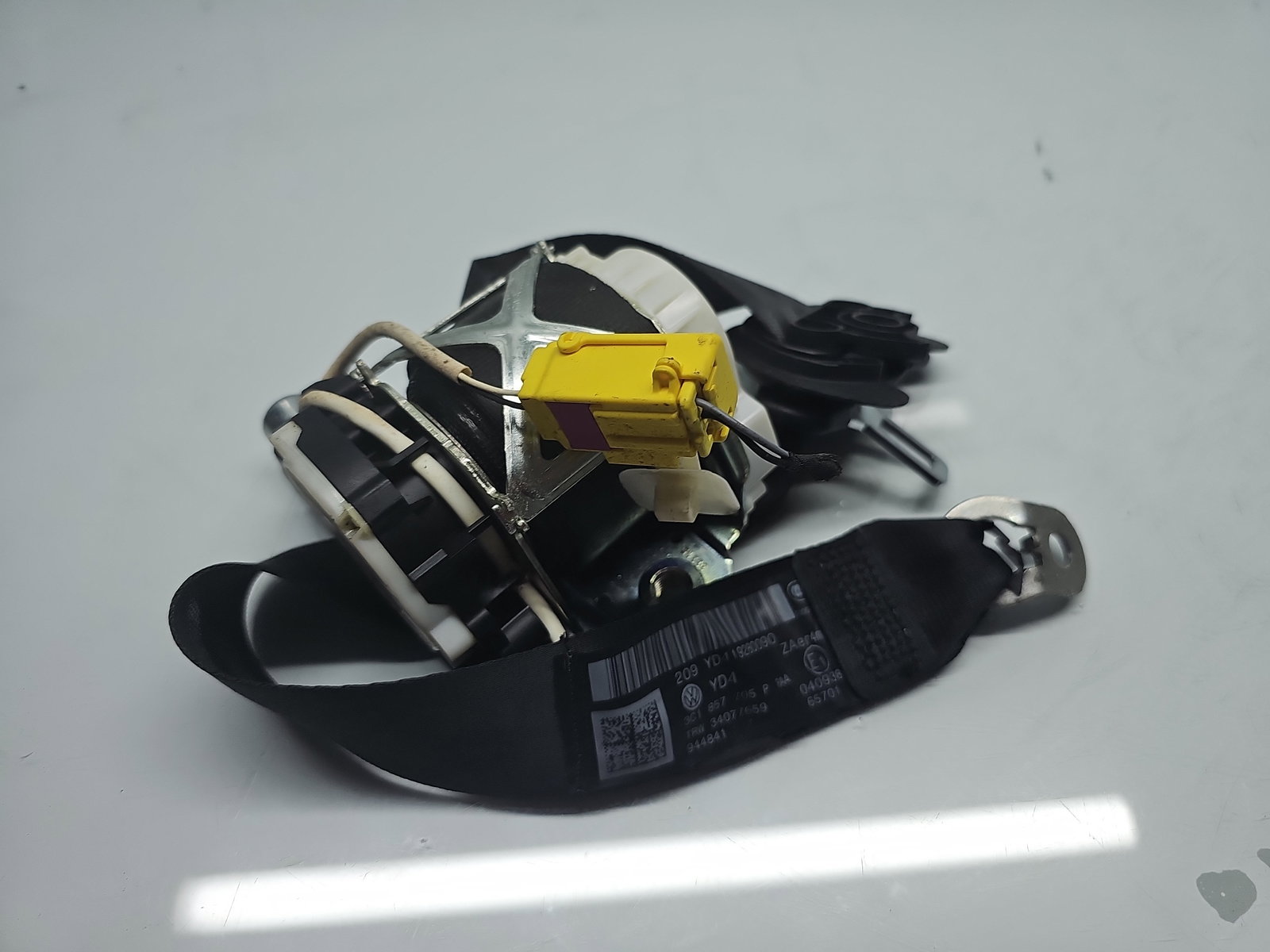 Centura stanga fata Volkswagen Passat CC (357) [Fabr 2008-2012] 3C1857705P - imagine 2