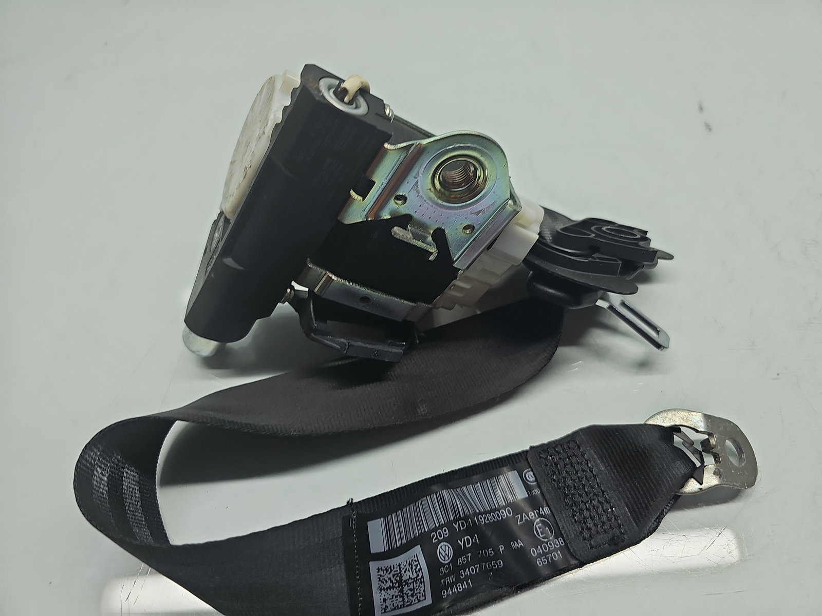 Centura stanga fata Volkswagen Passat CC (357) [Fabr 2008-2012] 3C1857705P - imagine 3