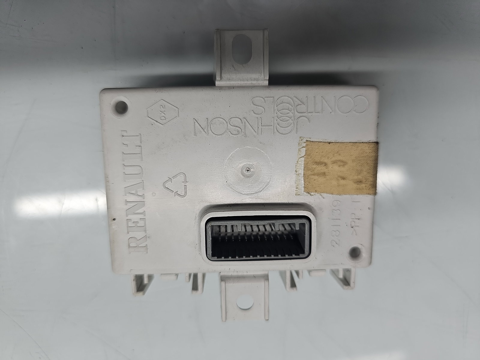 Modul confort Dacia Duster 2 [Fabr 2017-2023] 283468976R - imagine 2