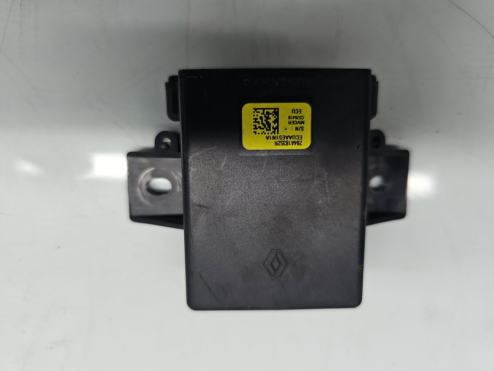 Modul confort Dacia Duster 2 [Fabr 2017-2023] 284A18352R - imagine 1