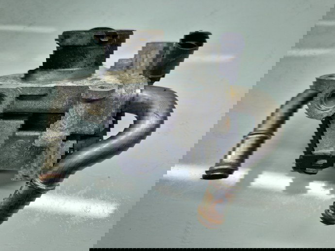 Supapa EGR Volkswagen Passat B8 (3G2) [Fabr 2015-prezent] 04L131501R 2.0 TDI DFCA 140KW / 190CP