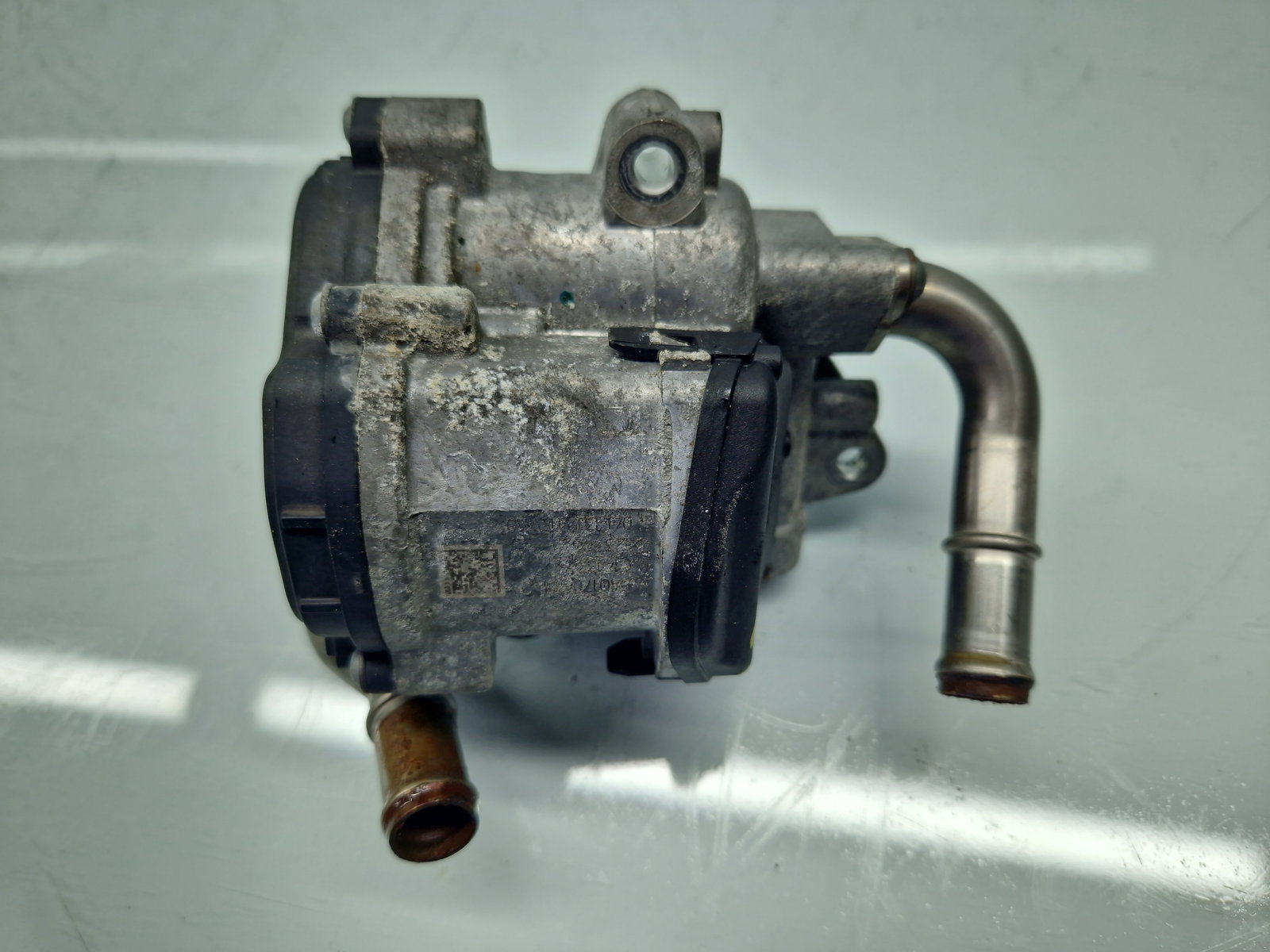 Supapa EGR Volkswagen Passat B8 (3G2) [Fabr 2015-prezent] 04L131501R 2.0 TDI DFCA 140KW / 190CP - imagine 3