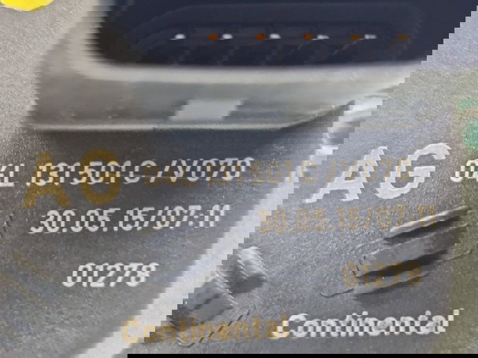 Clapeta acceleratie Volkswagen Passat B8 (3G2) [Fabr 2015-prezent] 04L131501C 2.0 TDI DFCA 140KW / 190CP