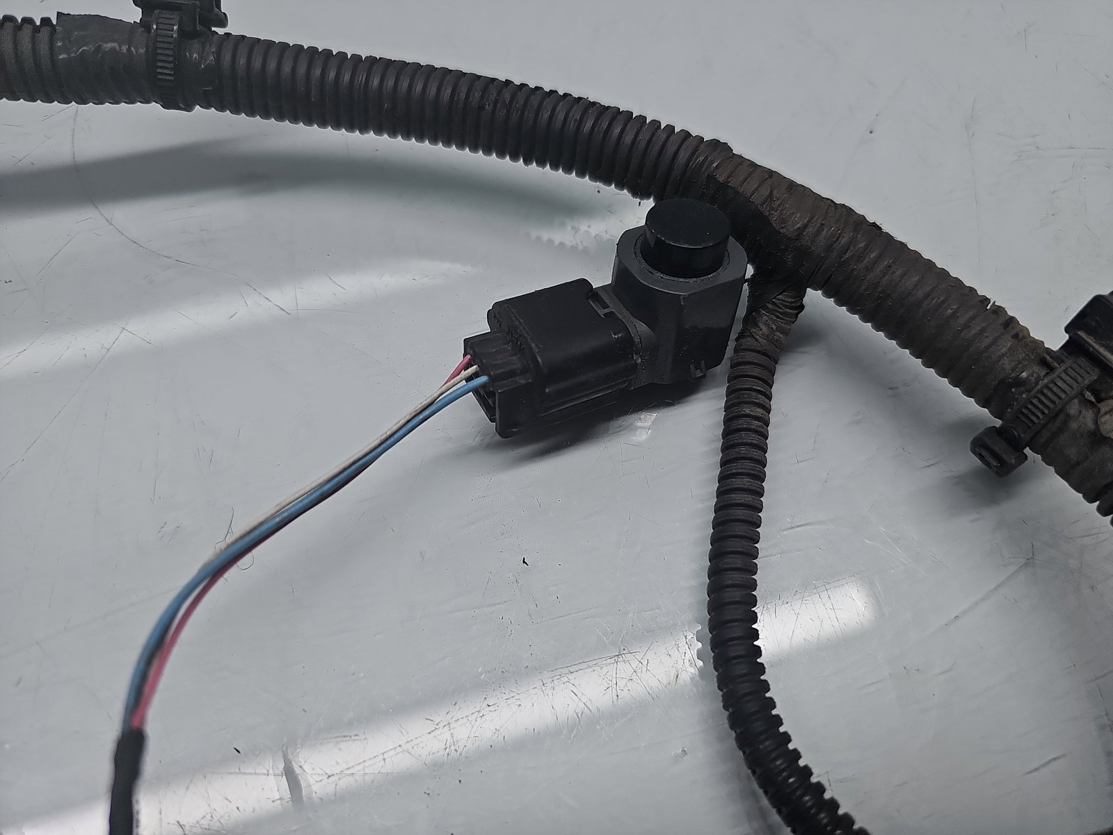 Instalatie senzori parcare Nissan X-Trail (T32) [Fabr 2013-prezent] OEM - imagine 3