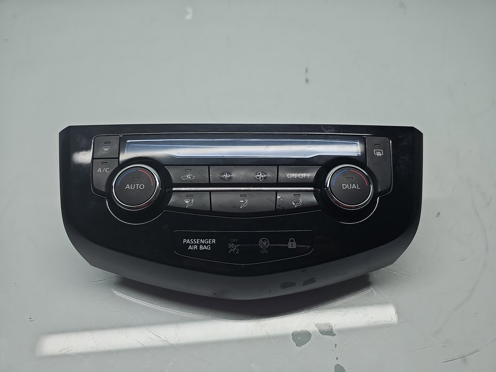 Panou comanda clima Nissan X-Trail (T32) [Fabr 2013-prezent] 27500-4EA0A - imagine 1