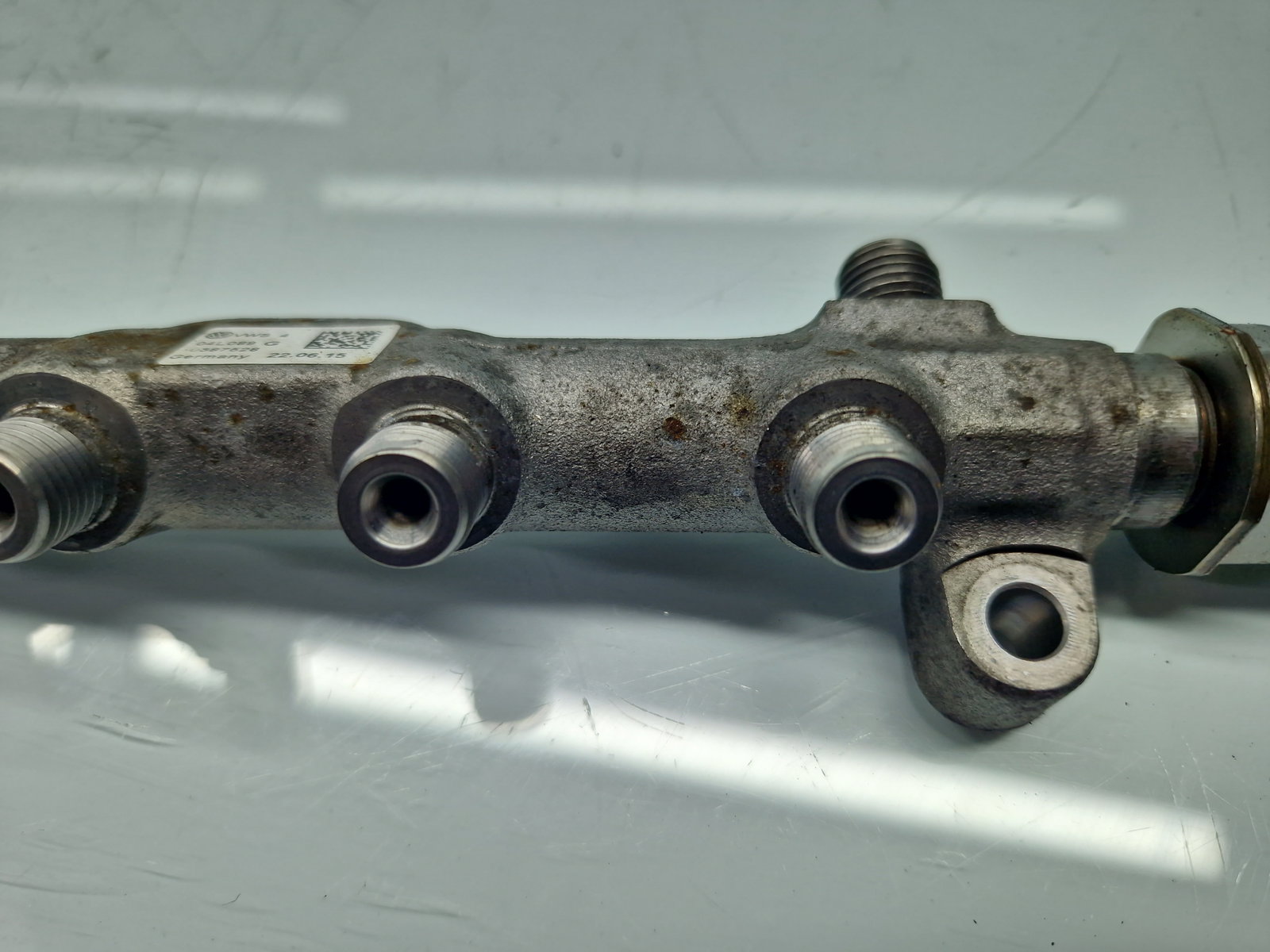 Rampa injectoare Volkswagen Passat B8 (3G2) [Fabr 2015-prezent] 04L089G 2.0 TDI DFCA 140KW / 190CP - imagine 3