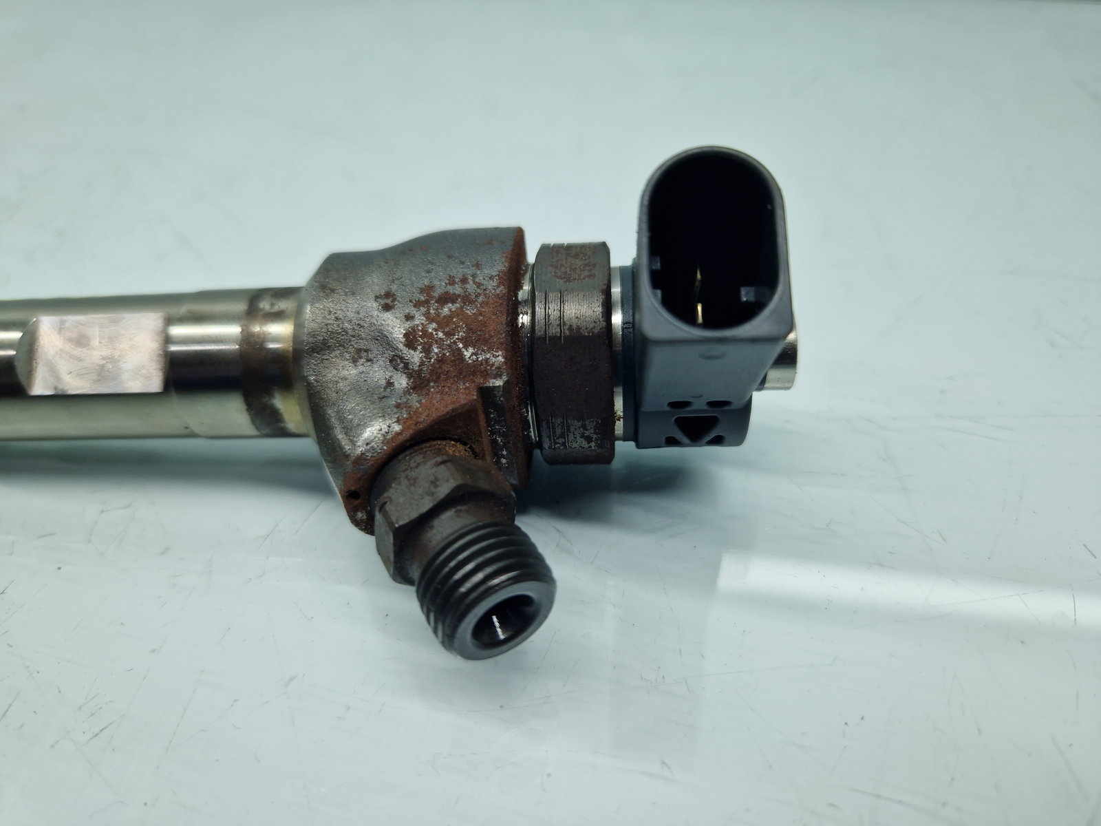 Injector Volkswagen Passat B8 (3G2) [Fabr 2015-prezent] 04L130277AE 2.0 TDI DFCA 140KW / 190CP - imagine 4