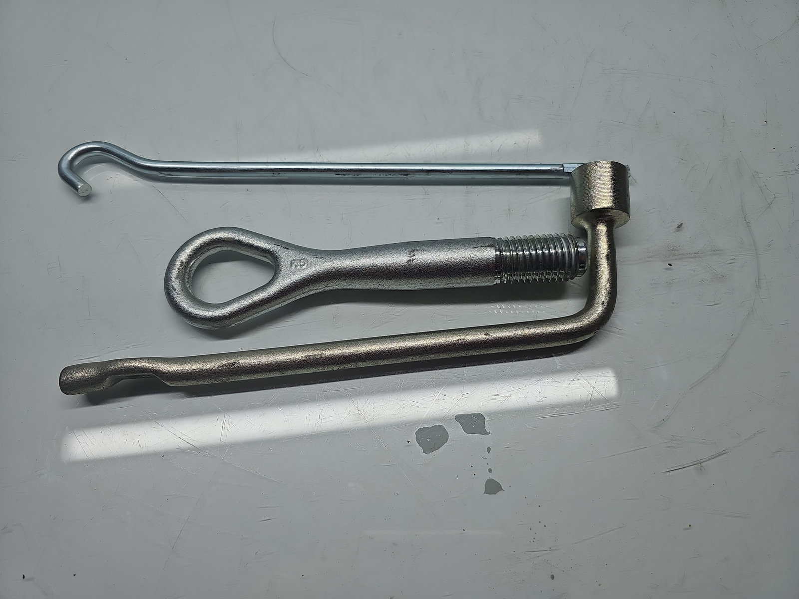 Set cric si cheie Nissan X-Trail (T32) [Fabr 2013-prezent] OEM - imagine 1