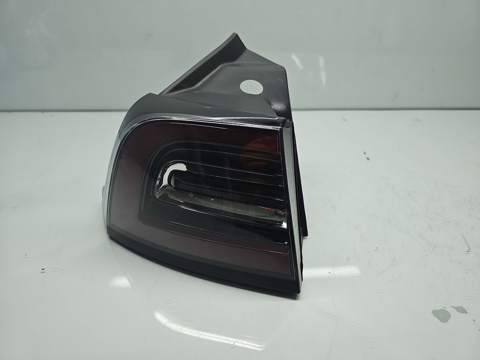 Stop aripa dreapta TESLA Model 3 [Fabr 2020-2025] OEM - imagine 1