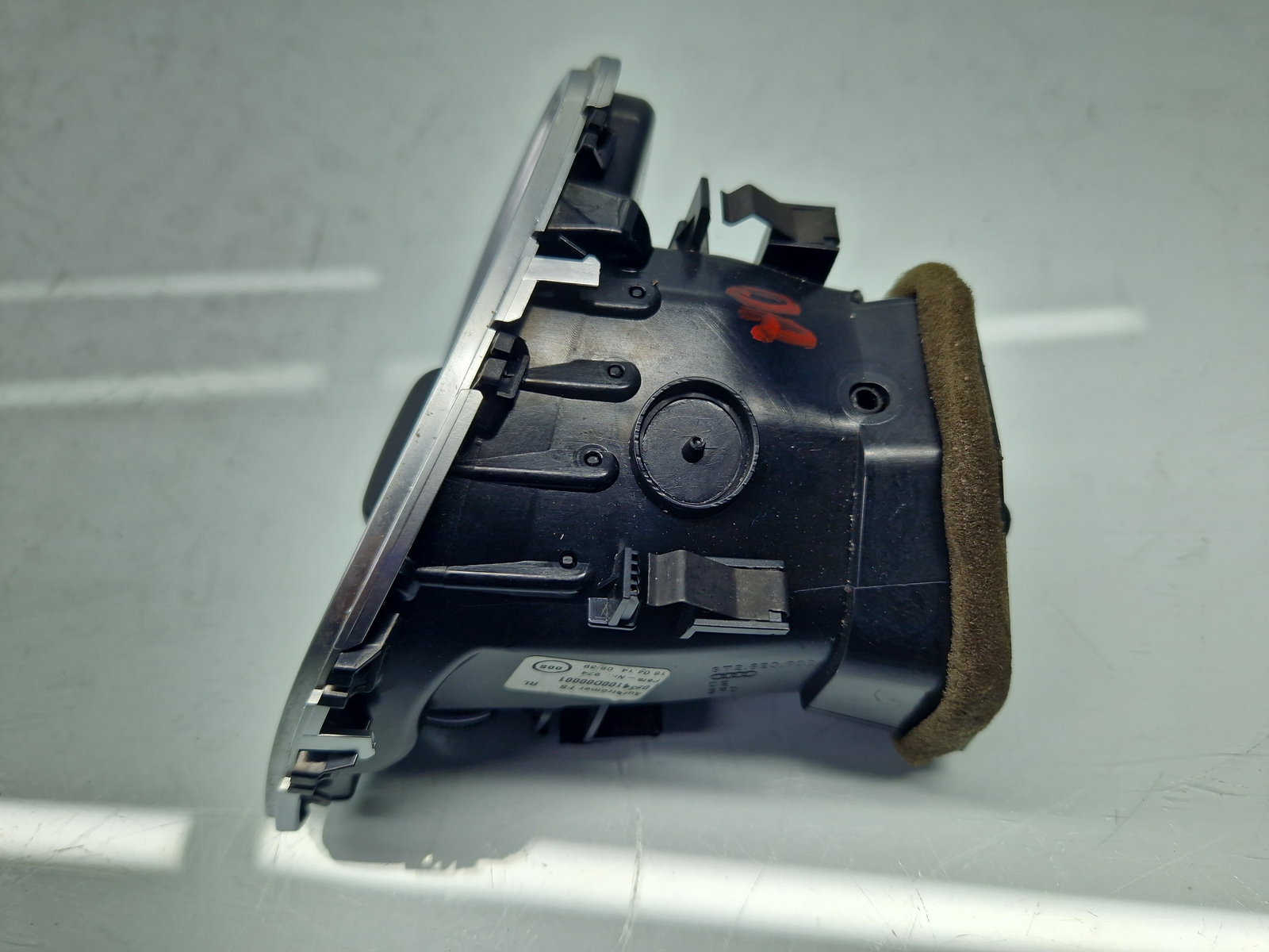 Grila aerisire dreapta AUDI A4 (8K2, B8.5) [Fabr 2008-2015] 8T2820902 - imagine 2