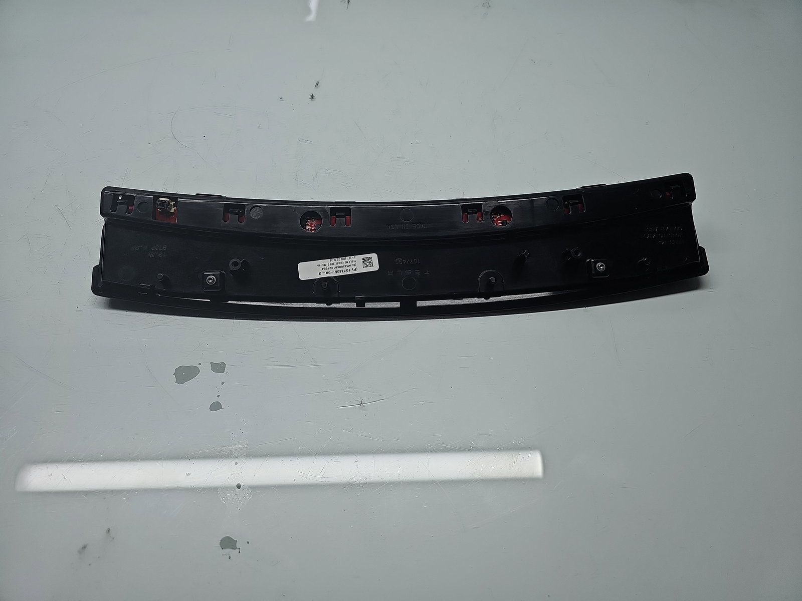 Stop auxiliar TESLA Model 3 [Fabr 2020-2025] 1077405-00-G - imagine 2